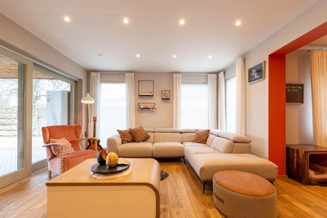 Energiezuinige woning met zonnepanelen, 3 grote slaapkamers, mooie tuin met bergplaats, zalig uitzicht foto 6
