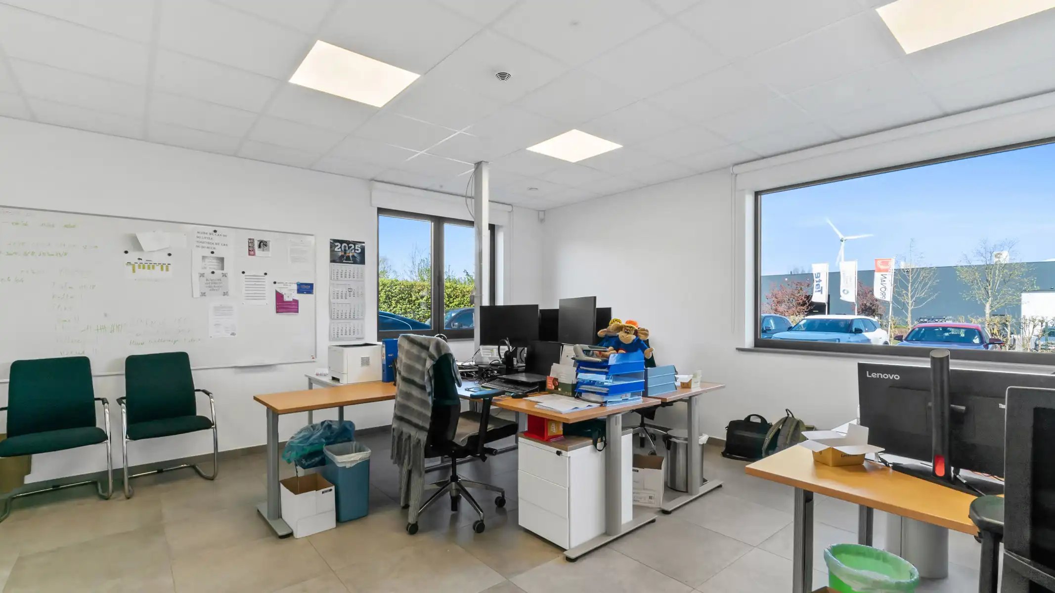 Volledig uitgerust distributiecentrum in nieuwbouwstaat foto 25