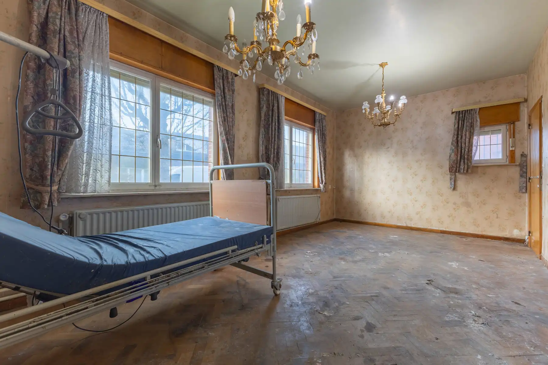 WACHTLIJST - LISTE D'ATTENTE Te renoveren woning met 3 slaapkamers en garage foto 7