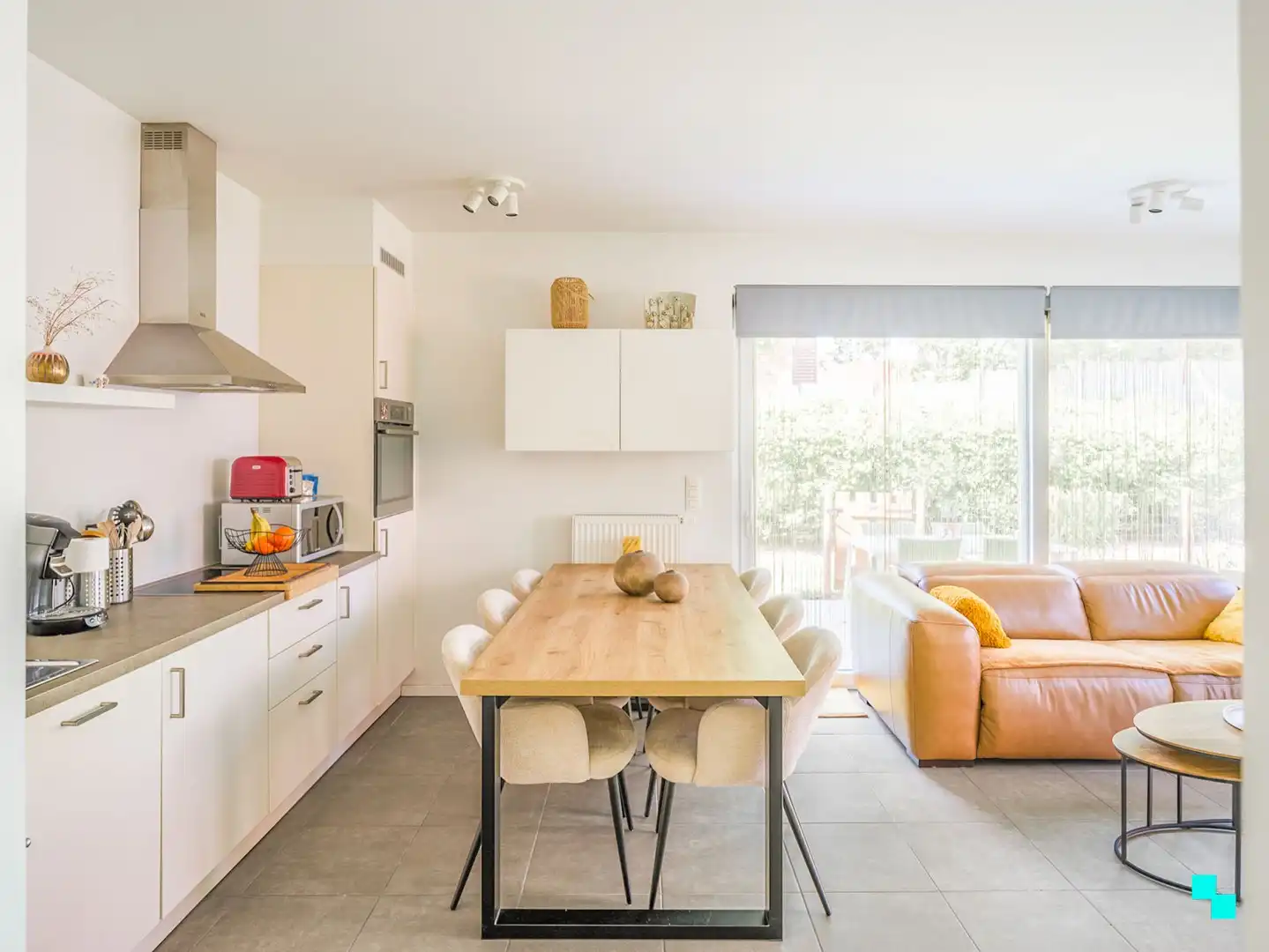 Gelijkvloers appartement omgeven door groen aan de Sint-Denijskerk foto 6