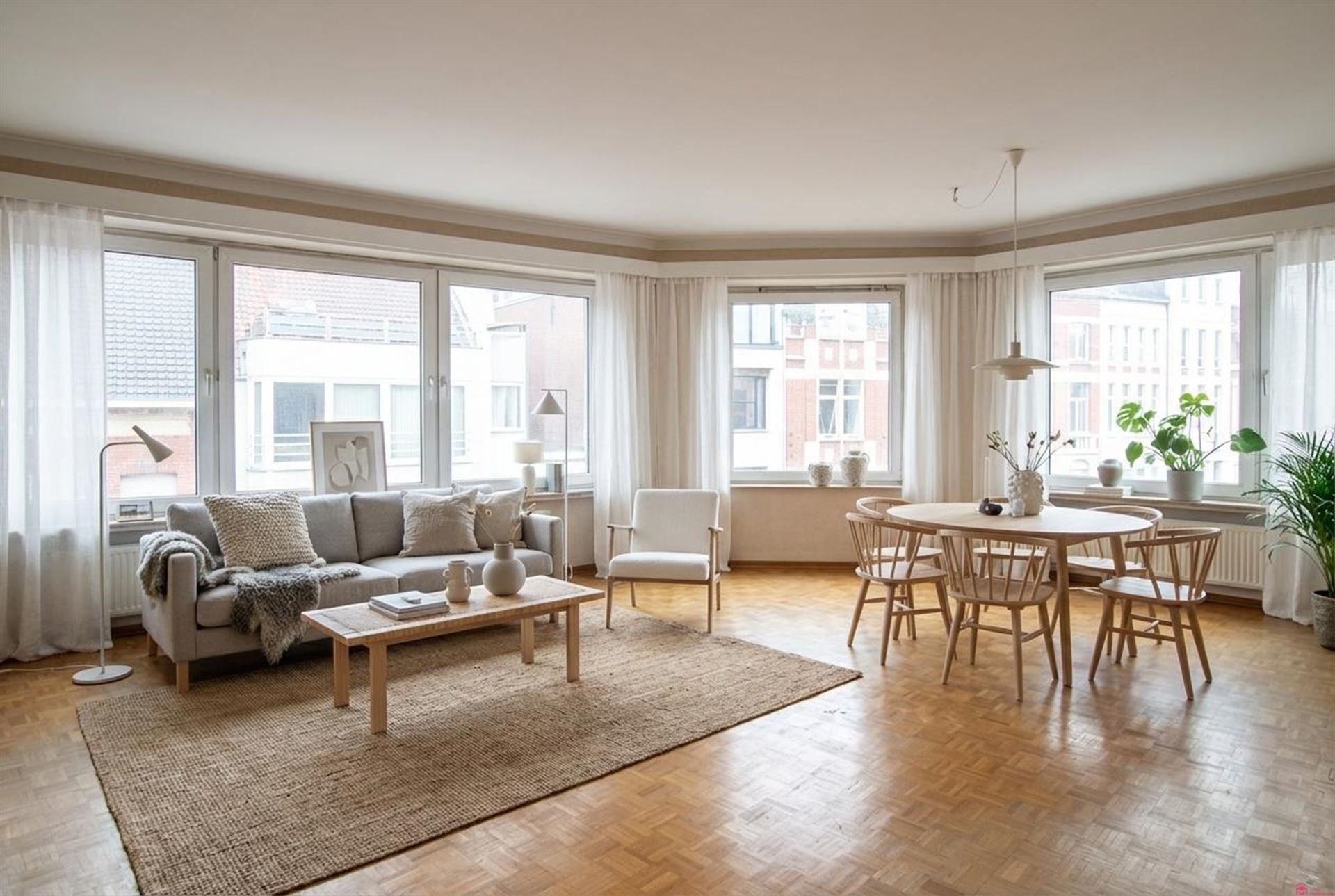 Lichtrijk hoekappartement foto 5