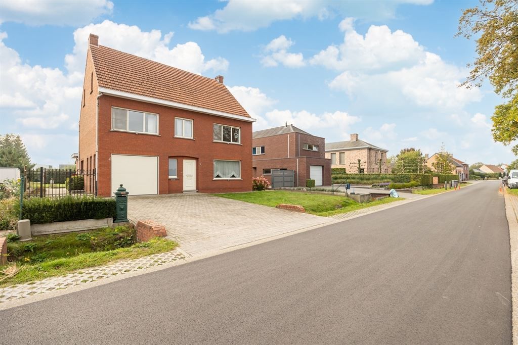 Karaktervolle woning met veel potentieel foto 31