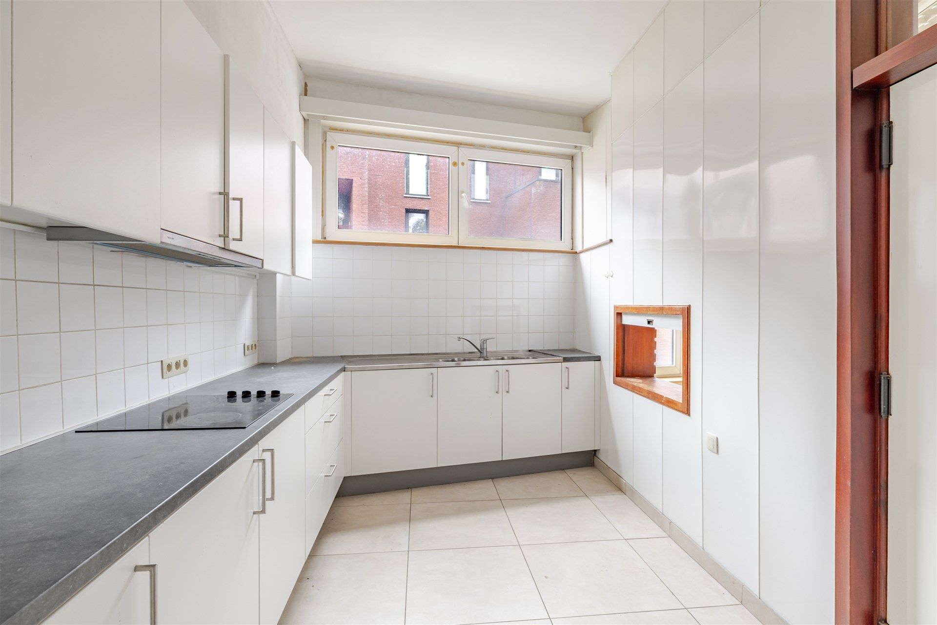 Ruime stadswoning met 4 slaapkamers en tuin foto 4