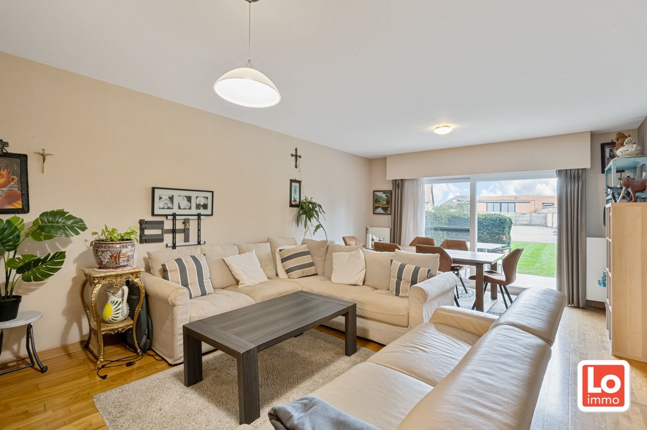 Instap klaar gelijkvloers appartement met garage in het hartje van Lochristi! foto 2