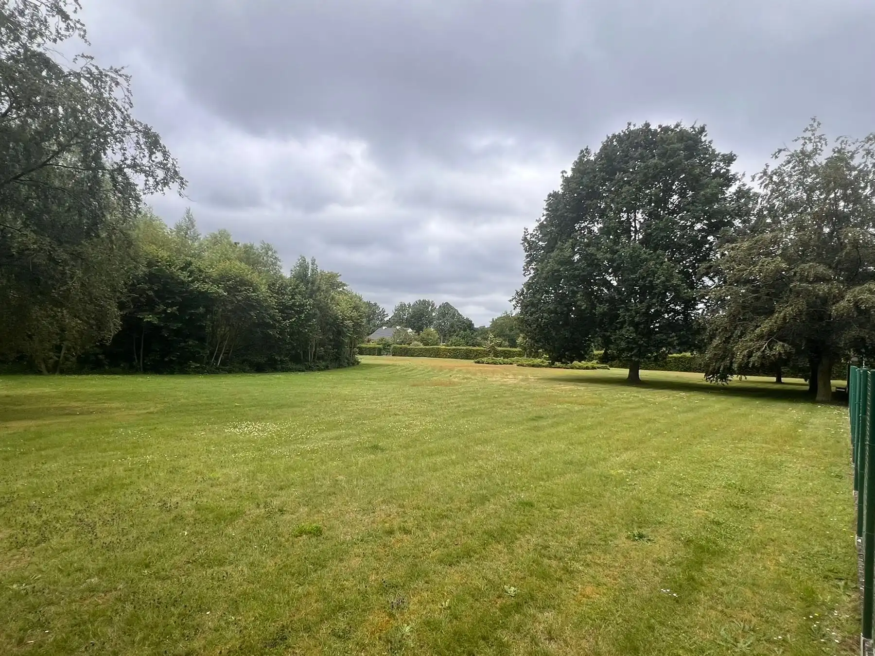 Karaktervolle villa met bijgebouwen foto 28