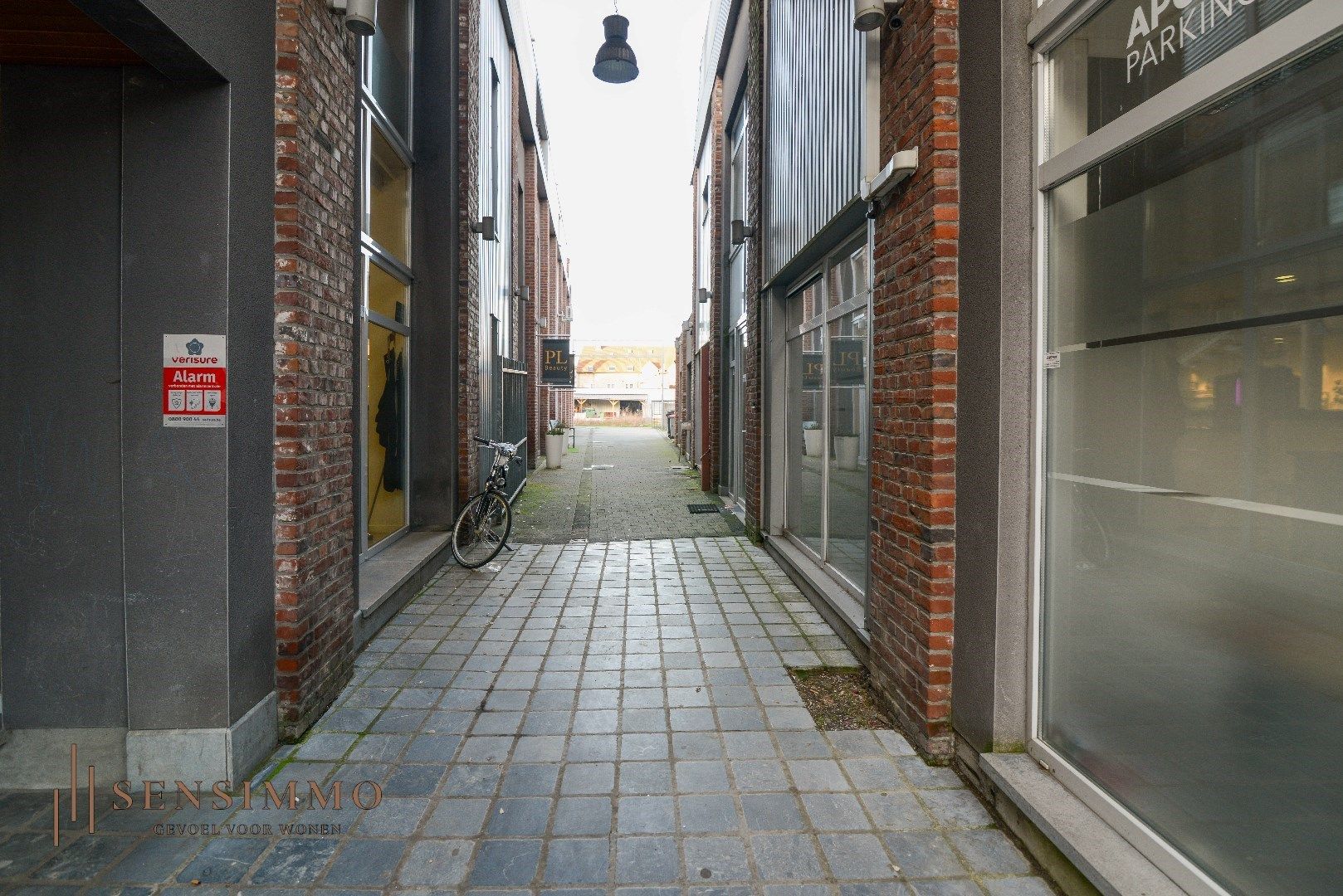 Gezellig duplexappartement met groot buitenterras in hartje Maasmechelen foto 3