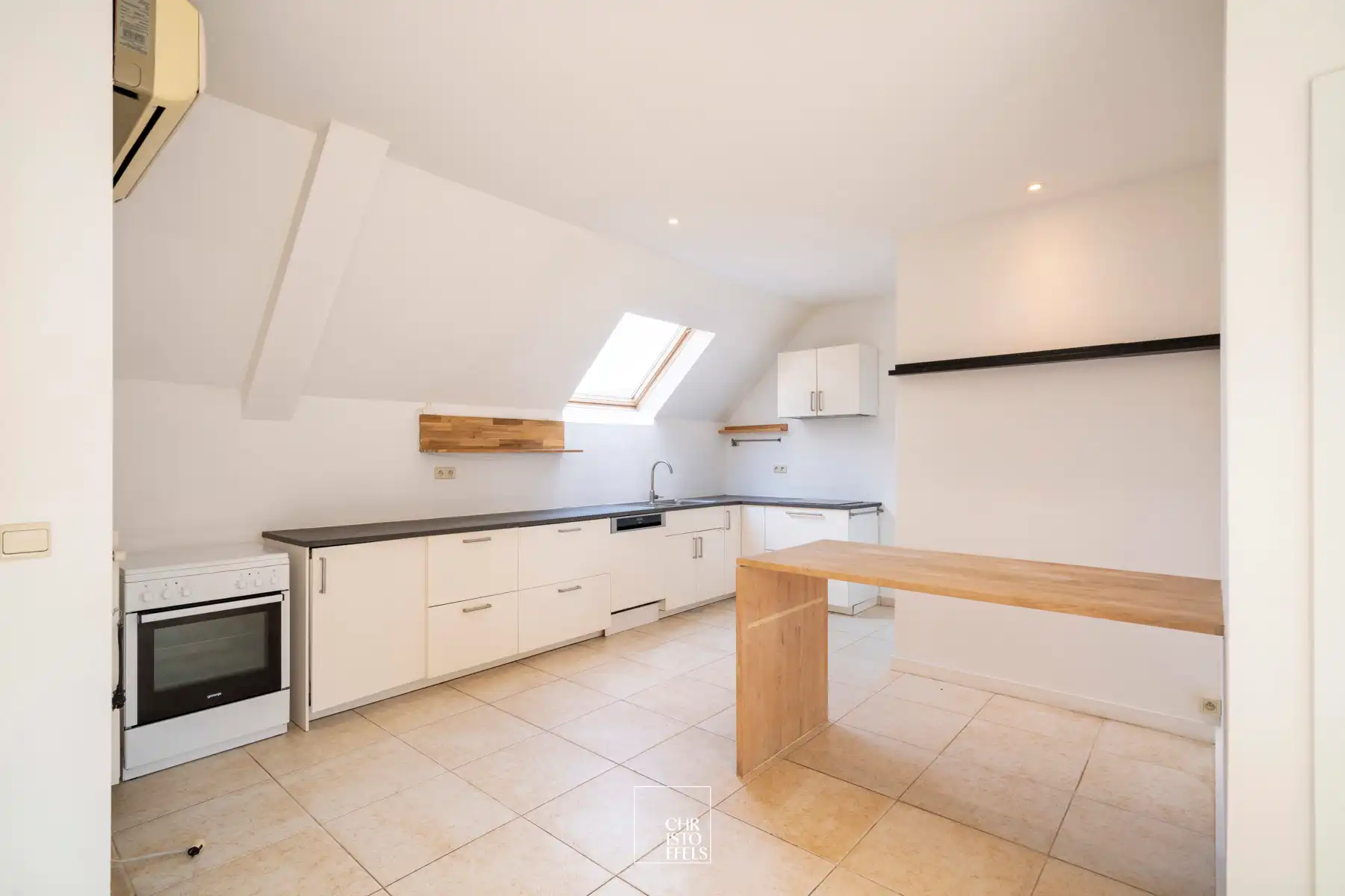 2-slaapkamerappartement (126m²) in het centrum van Zutendaal! foto 5