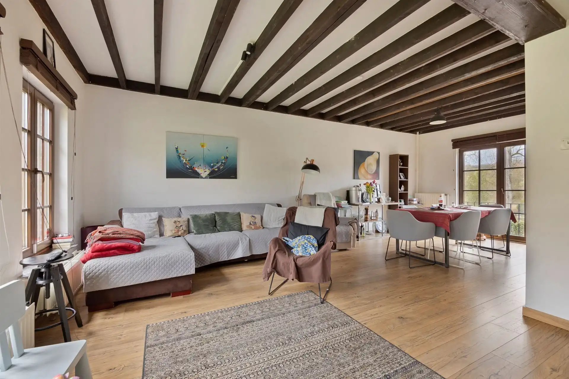 Charmante, gerenoveerde villa op rustige locatie foto 9