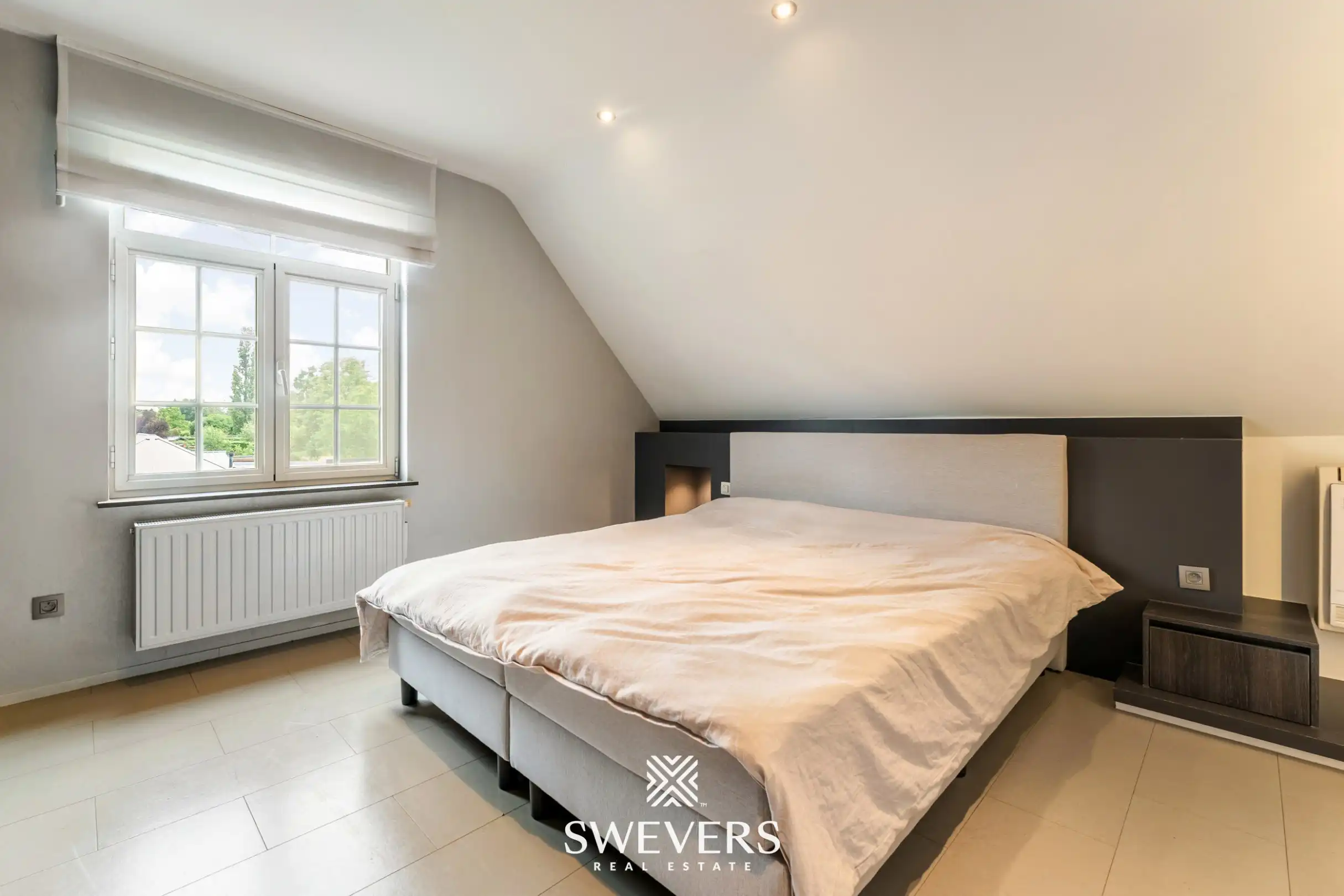 Luxueuze villa op zonrijk perceel (15a 35ca) te Beringen foto 17