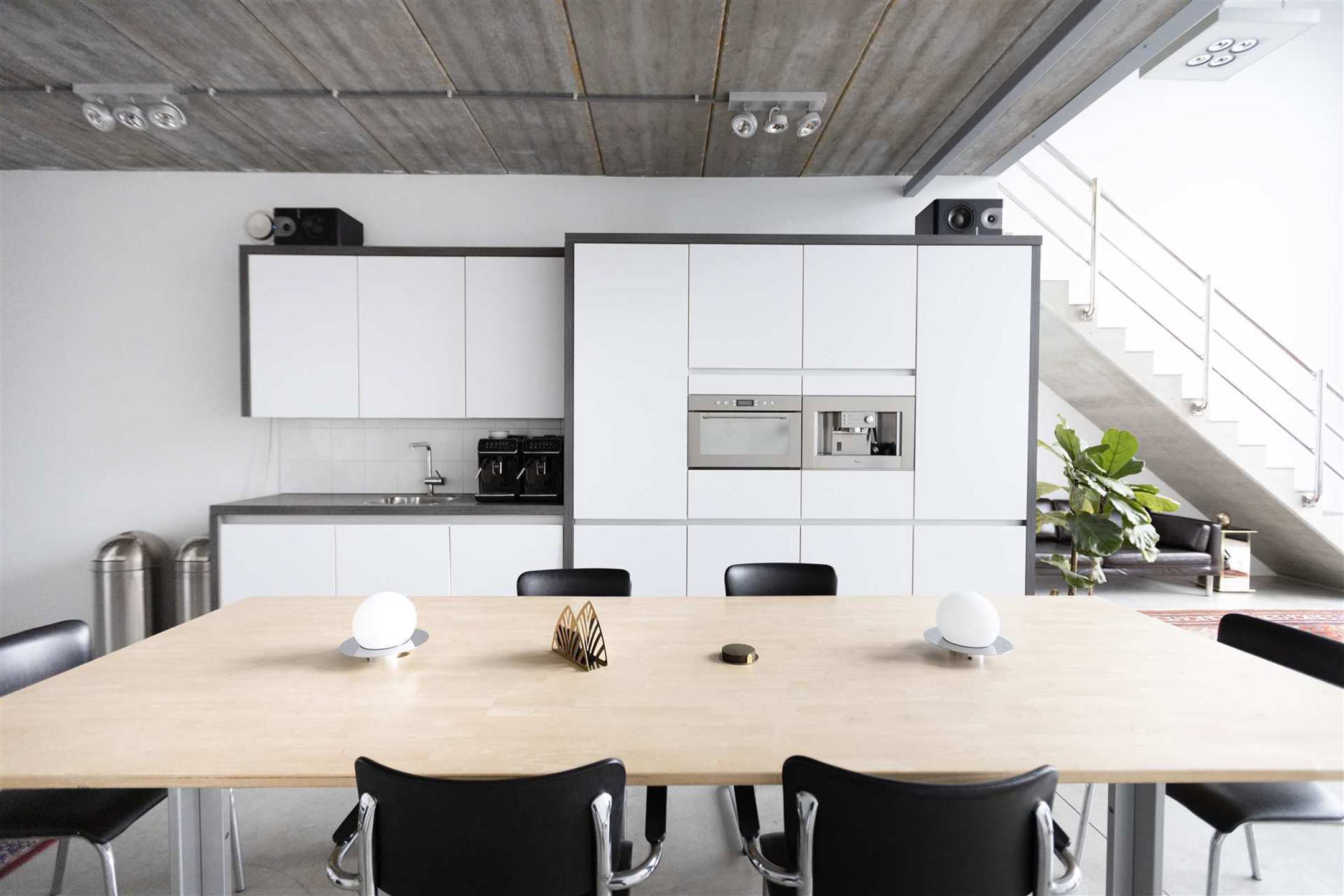 Moderne kantoor- en opslag ruimte foto 5