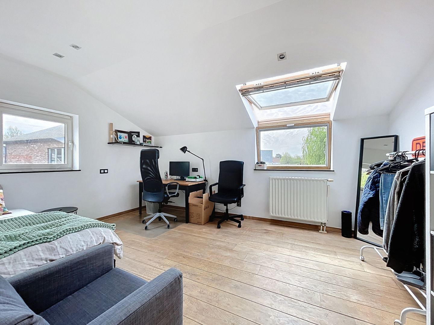 Ruime gerenoveerde woning te Koksijde-Dorp. foto 10