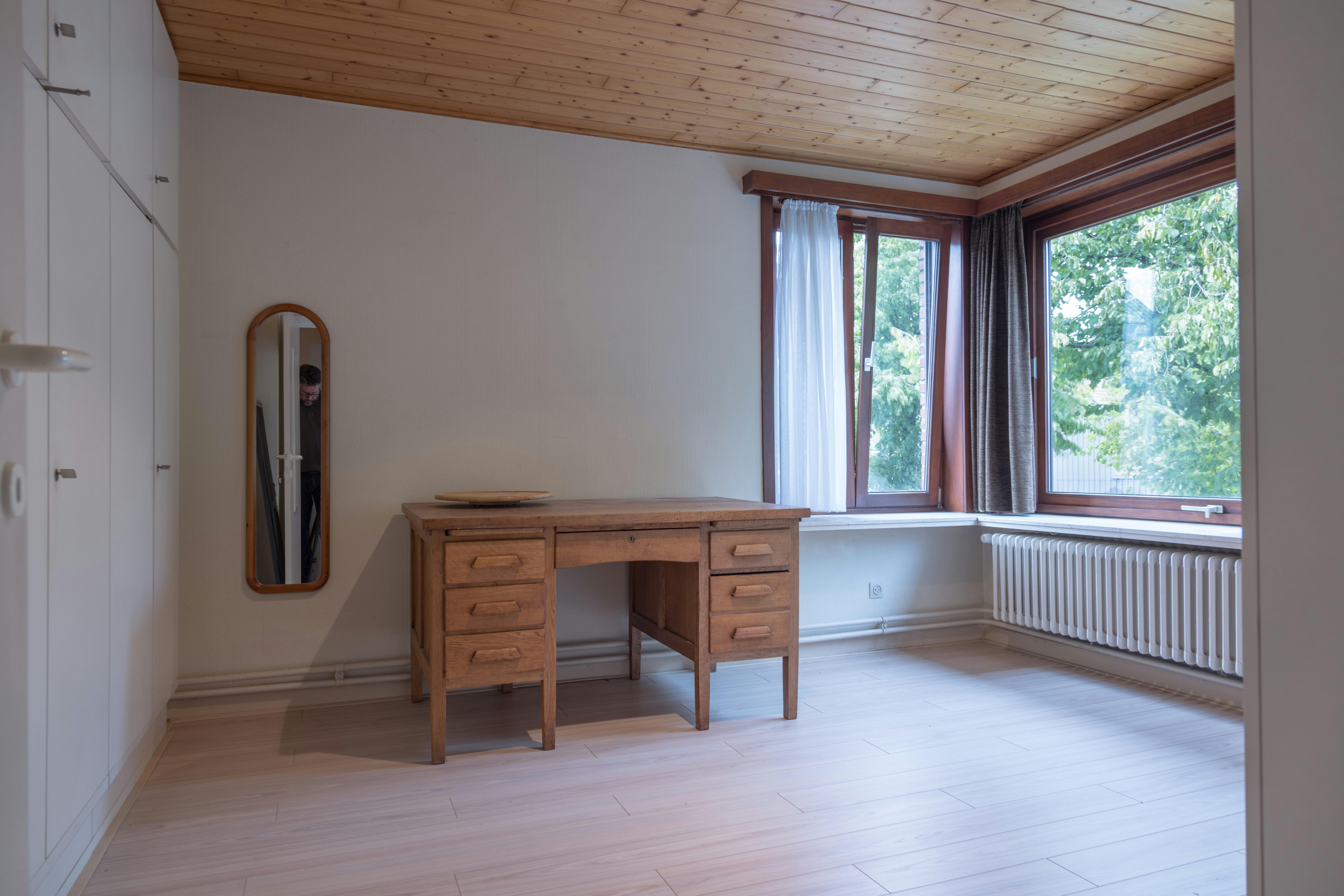 Halfopen huis met veel potentieel te Mariakerke foto 12