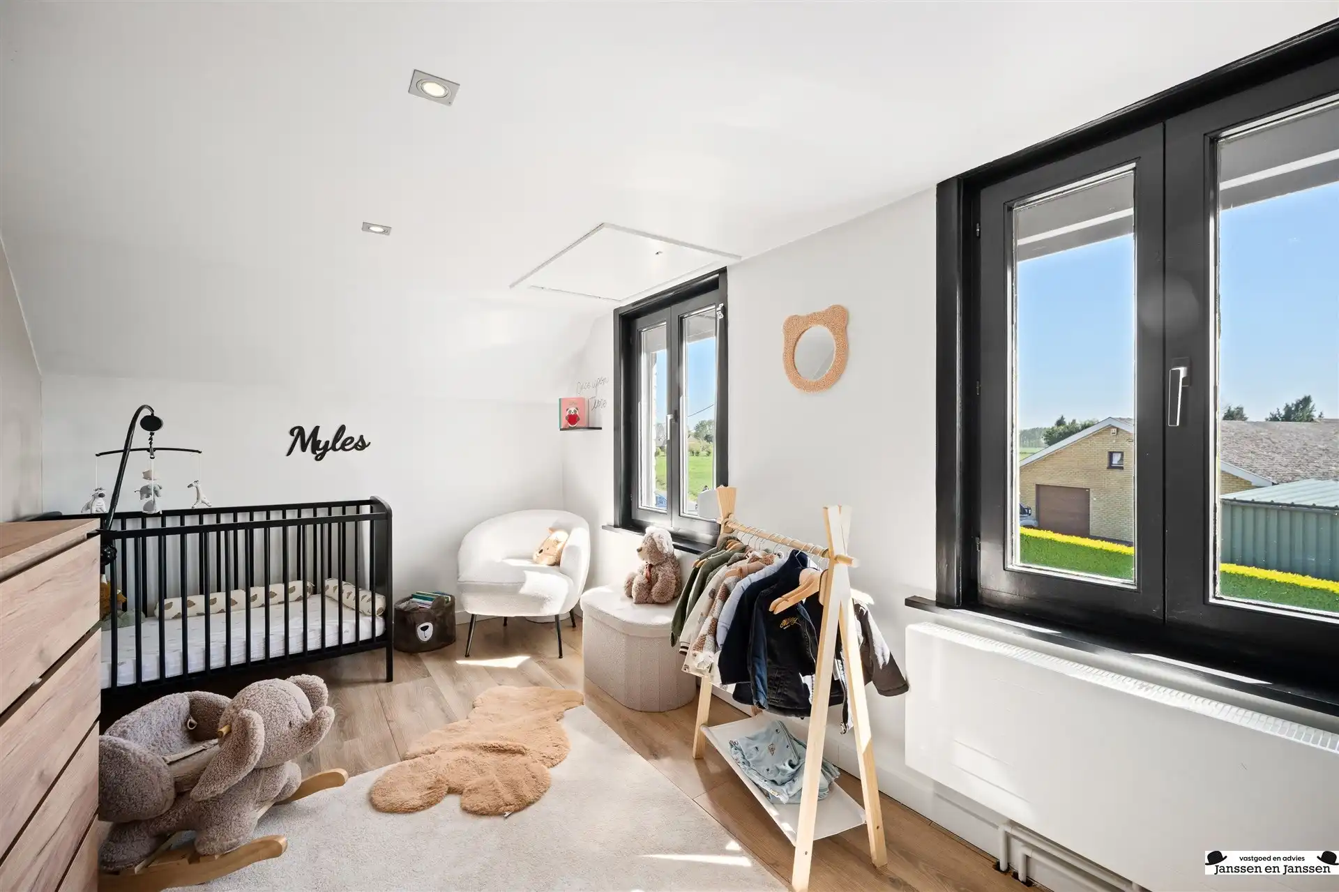 Instapklare gezinswoning met tuin nabij Brugge foto 14