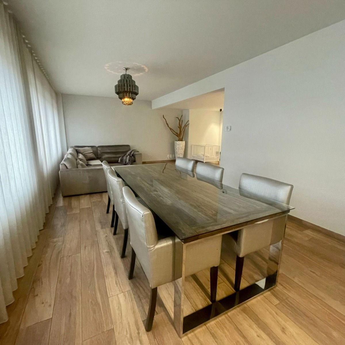Luxe appartement (206m2) met 4 slaapkamers foto 10