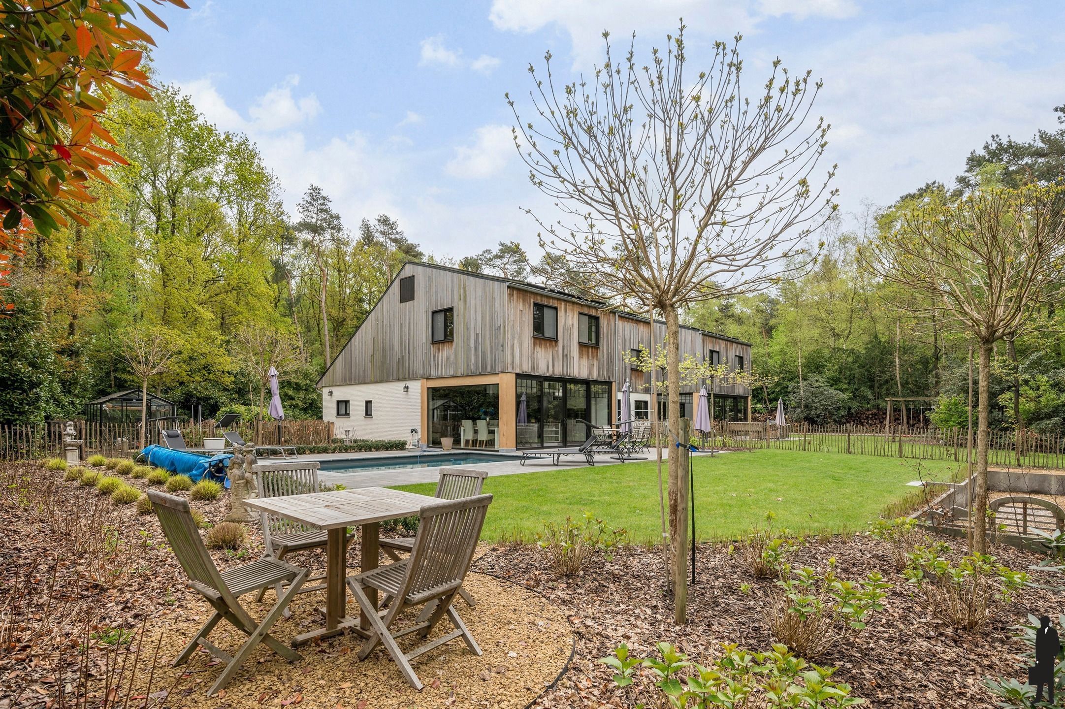 Volledige gerenoveerde villa te koop foto 58