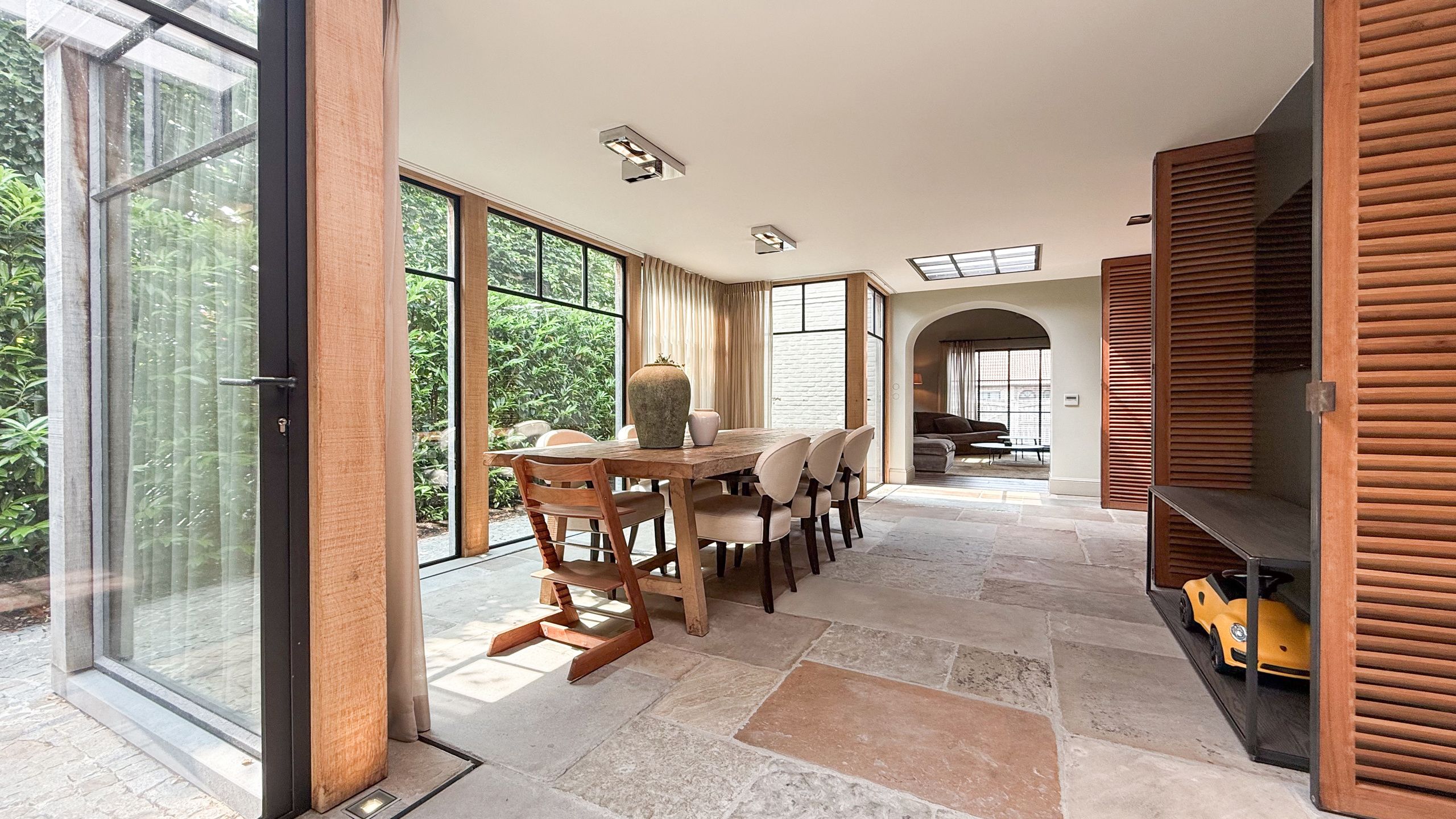 Exclusieve villa met zwembad op riant perceel in Koersel! foto 25