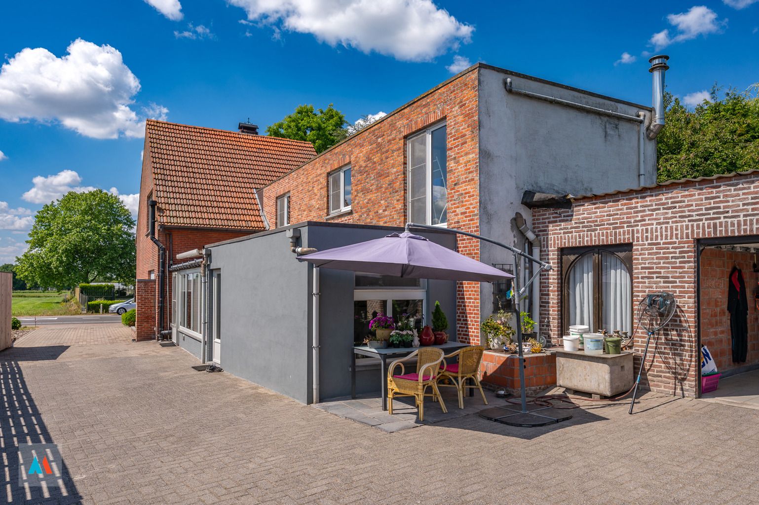 Ruime gezinswoning met grote tuin in Meer foto 32