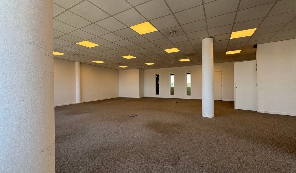 Commerciële kantoorruimte te huur in Antwerp Gate I te Berchem foto 13