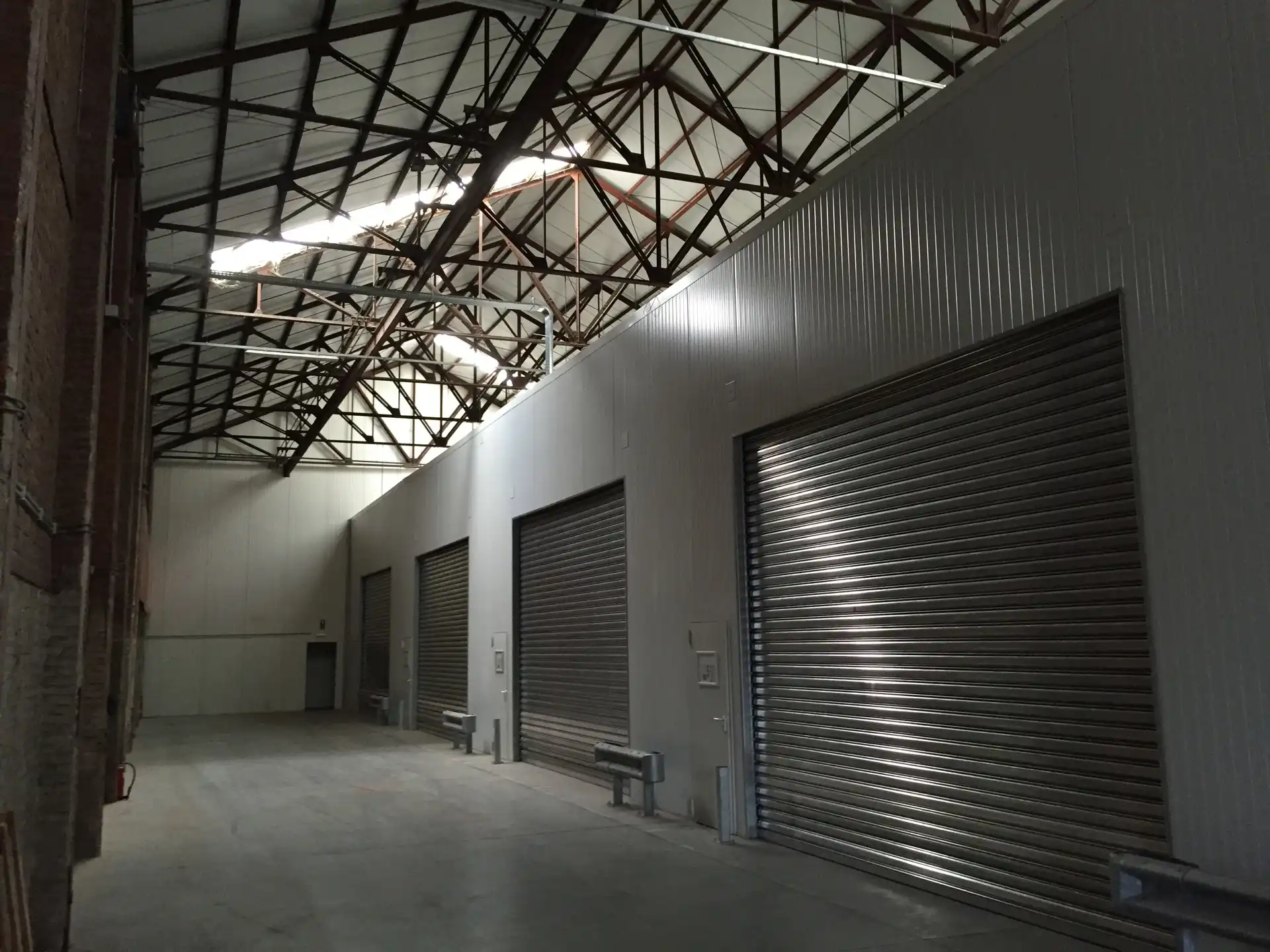 Te Huur 3 Magazijnunits te Schoten (100 m² / 340 m²) foto 5