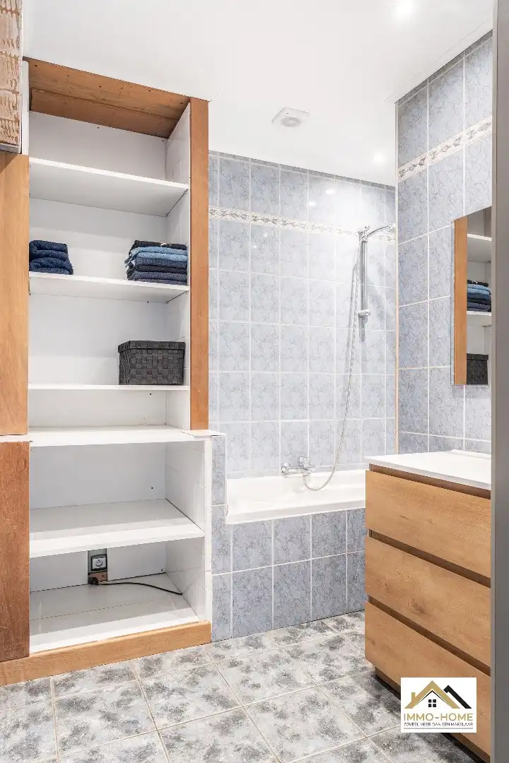 Instapklare woning in het centrum van Lokeren foto 11