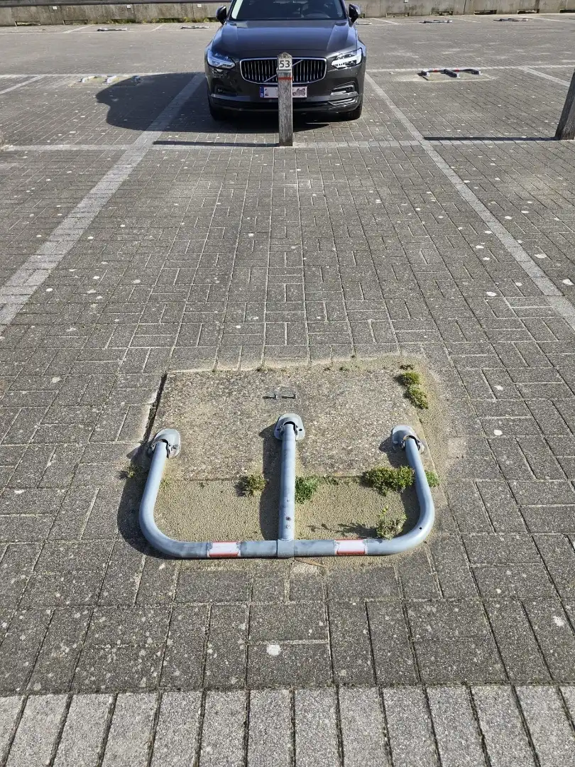 Op te knappen appartement met zongericht terras nabij de zee en Havengeul. foto 10