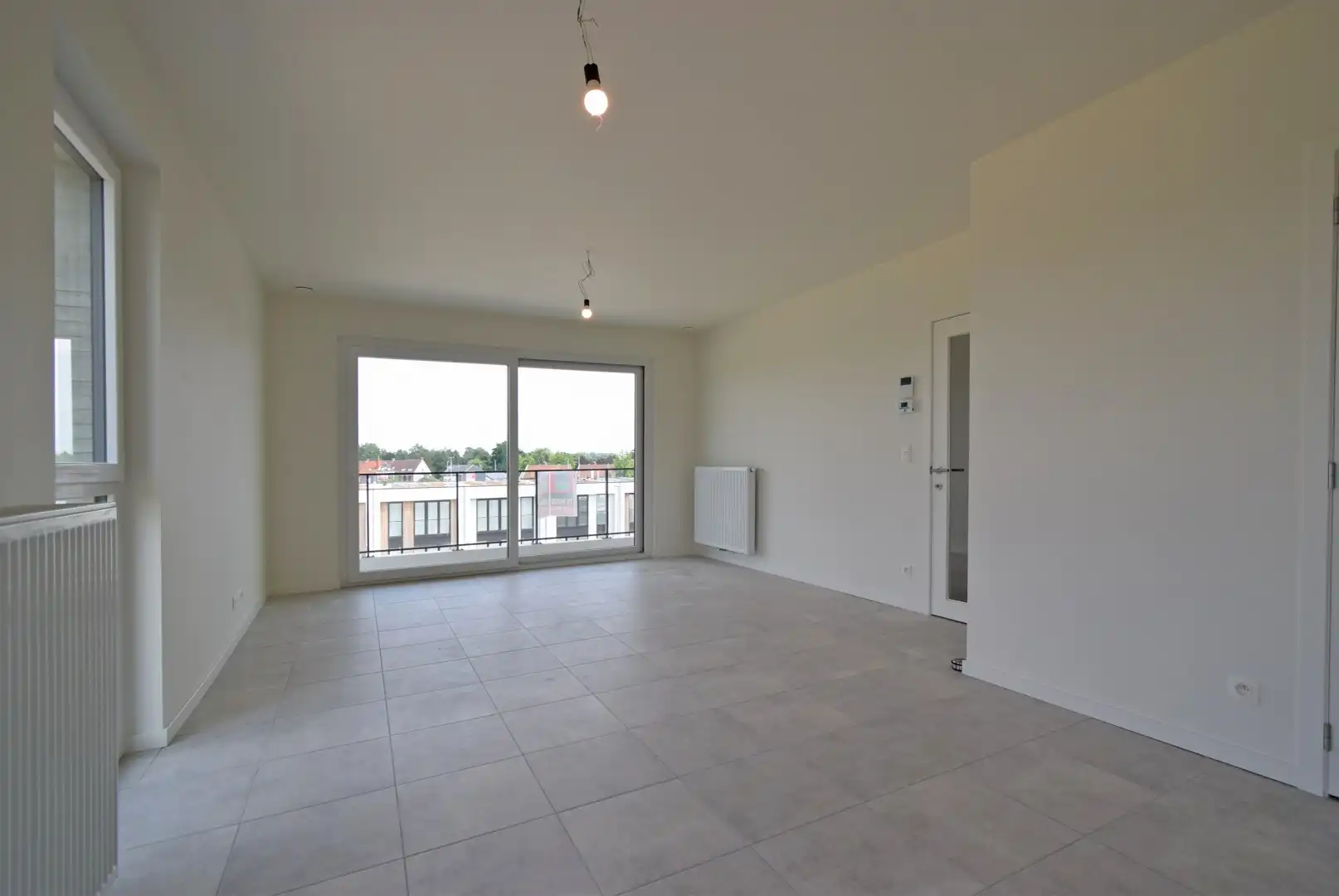 INSTAPKLAAR NIEUWBOUWAPPARTEMENT MET RUSTIGE LIGGING foto 5