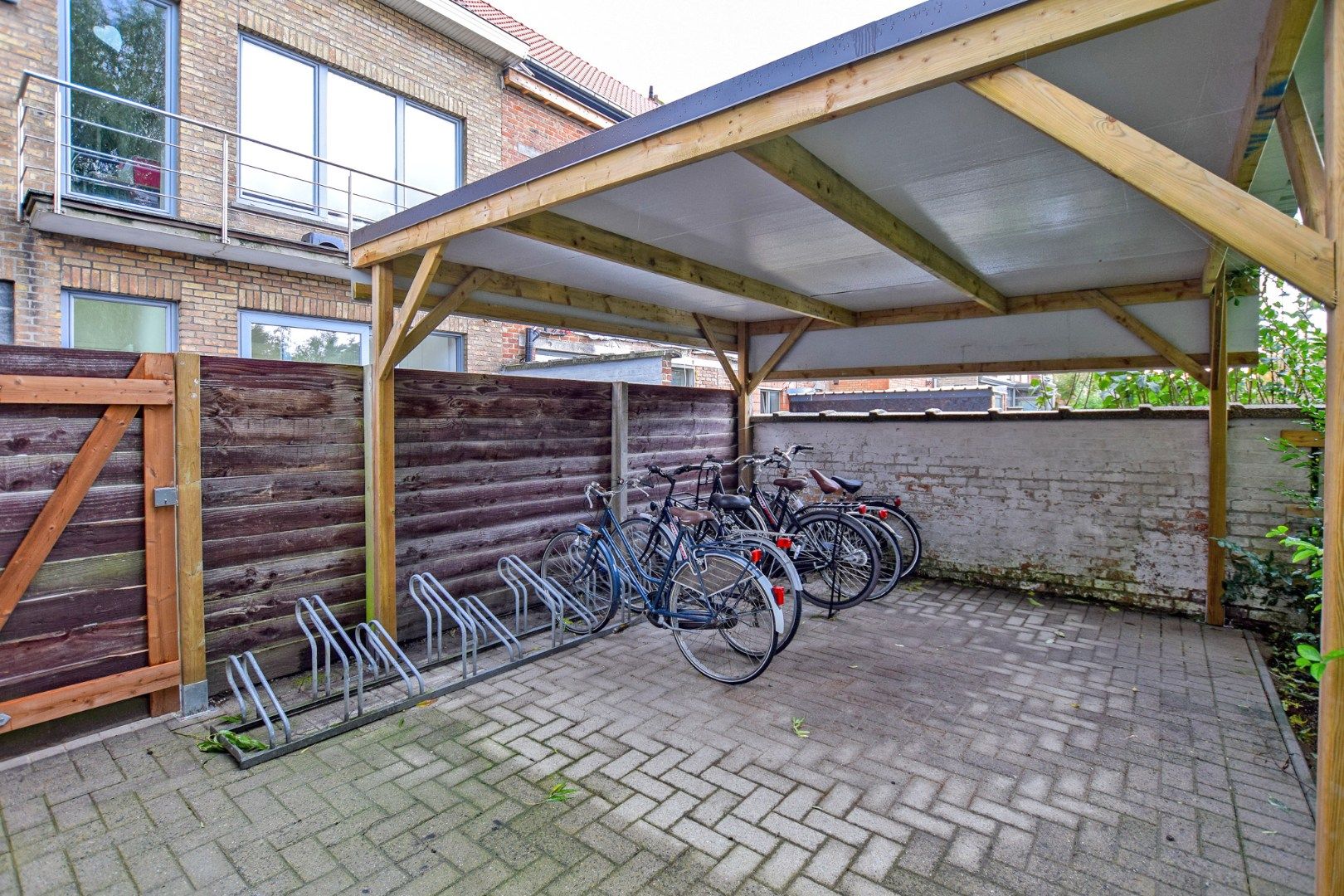 Gelijkvloersappartement met 2 slaapkamers (71 m²) met ruim terras (40 m²) en parkeerplaats te Nieuwpoort.  foto 13