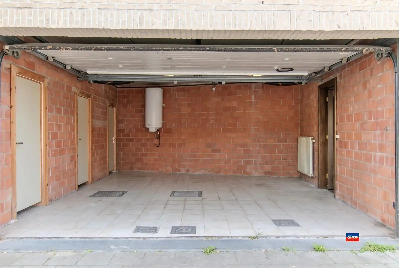 Appartement met 1 slaapkamer, terras en gedeelde garage foto 2
