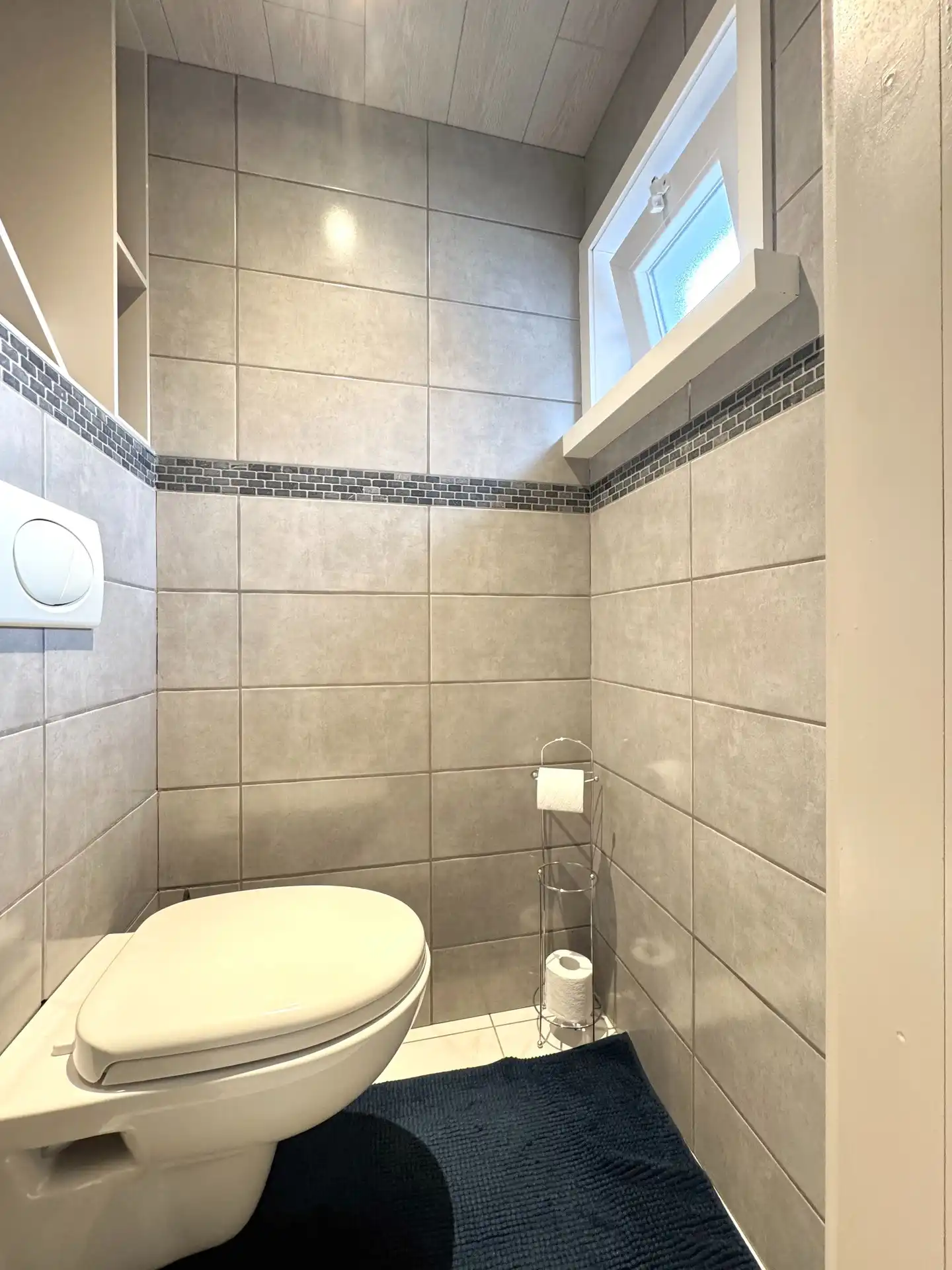 HALFOPEN WONING MET 4 KAMERS, TUIN & GARAGE - 359 m² foto 10