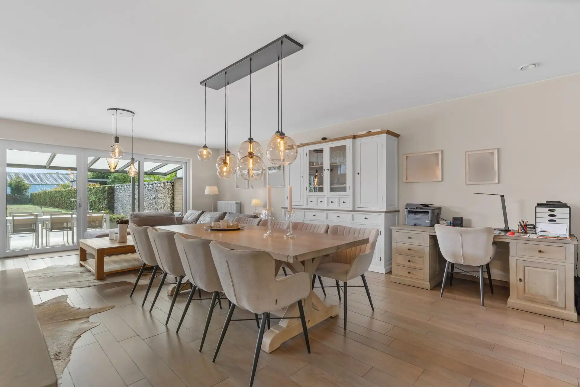 Prachtige moderne halfopen bebouwing, op perceel van 668m², op zeer centrale locatie te Moerzeke (Hamme) foto 4