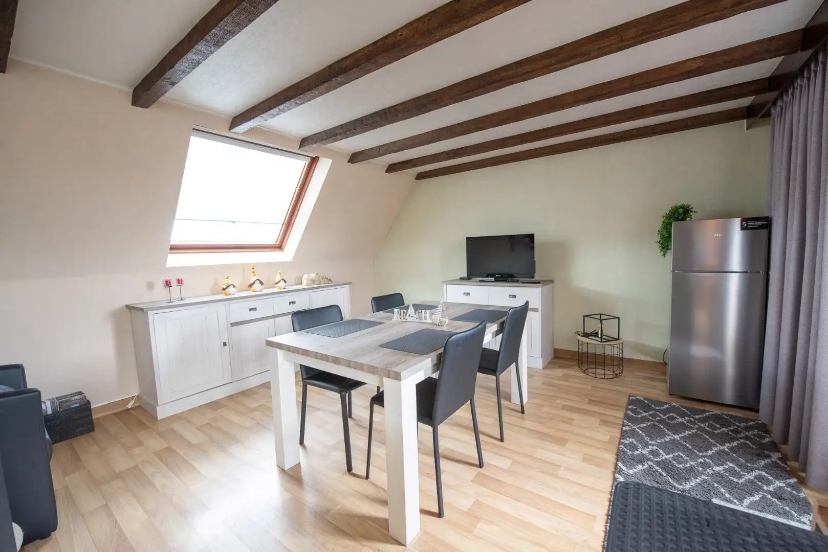 Gezellig dakappartement TE KOOP met garage in het centrum van Deerlijk foto 3