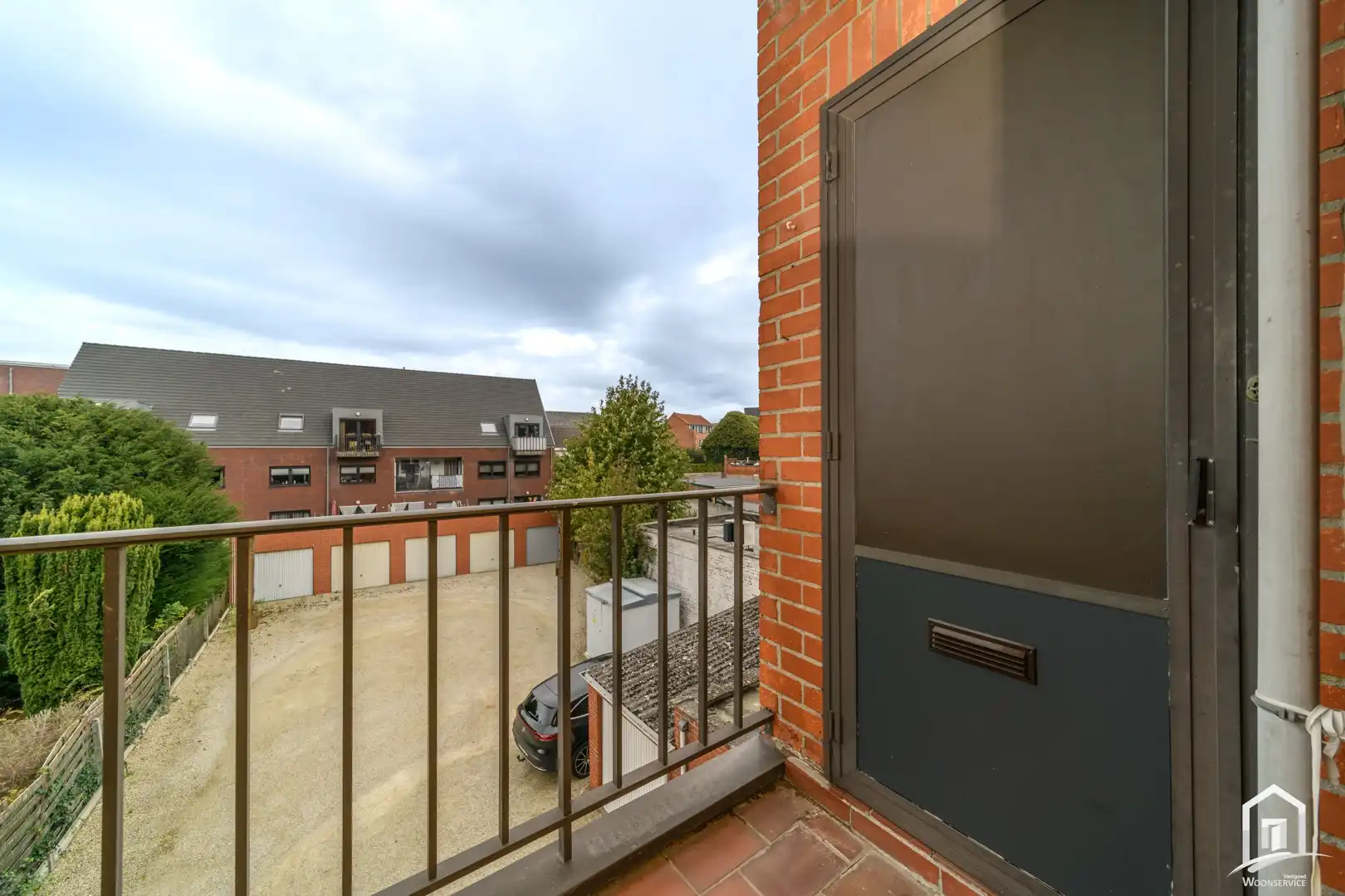 Ruim en lichtrijk appartement met garage in het hart van Denderhoutem! foto 10