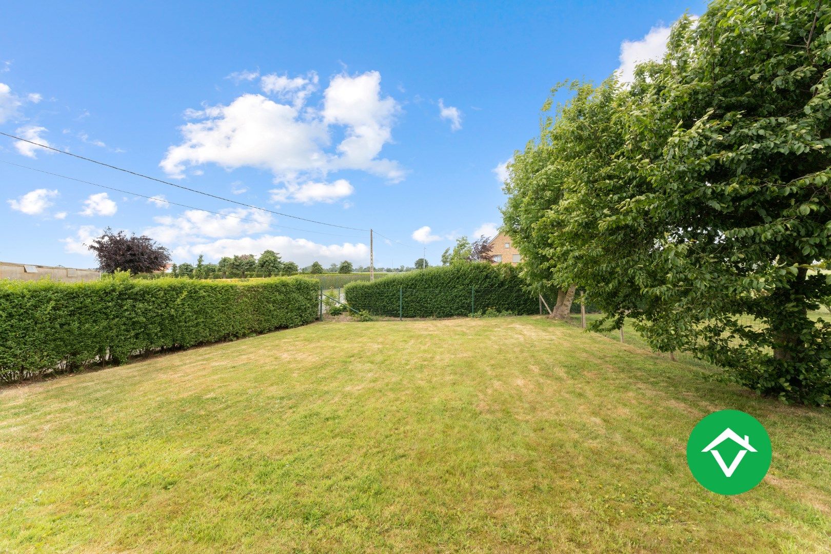 Instapklare woning met 3 slaapkamers en groene tuin te Koekelare foto 28
