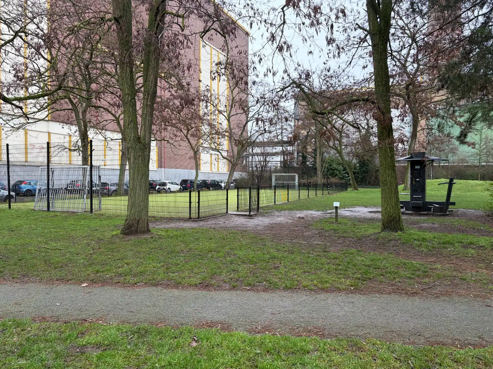 Ruime woning met veel potentieel te Gent foto 23