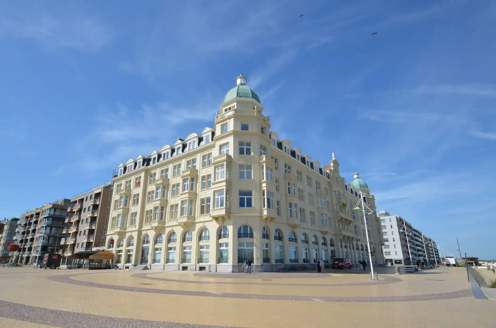 Knusse pied-à-terre in de magnifieke residentie Palace aan het strand van Zeebrugge foto 12