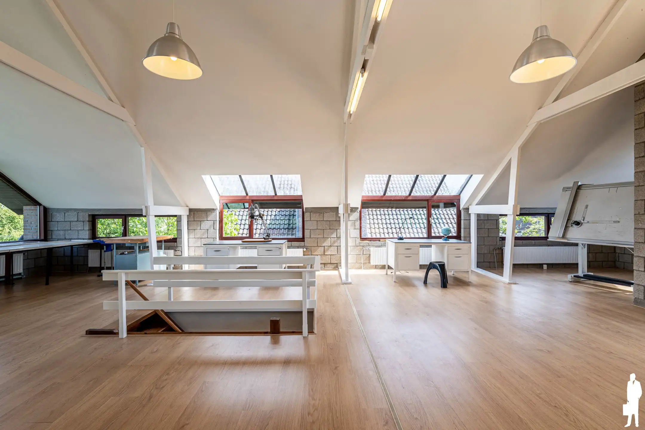 Ruime gezinswoning op een perceel van 1.350m² in Weelde foto 3