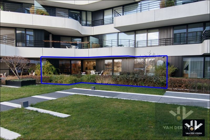 APPARTEMENT MET 2 SLAAPKAMERS “RESIDENTIE ZUIDZICHT” GELIJKVLOERS GRENZEND AAN BINNENTUIN foto 2