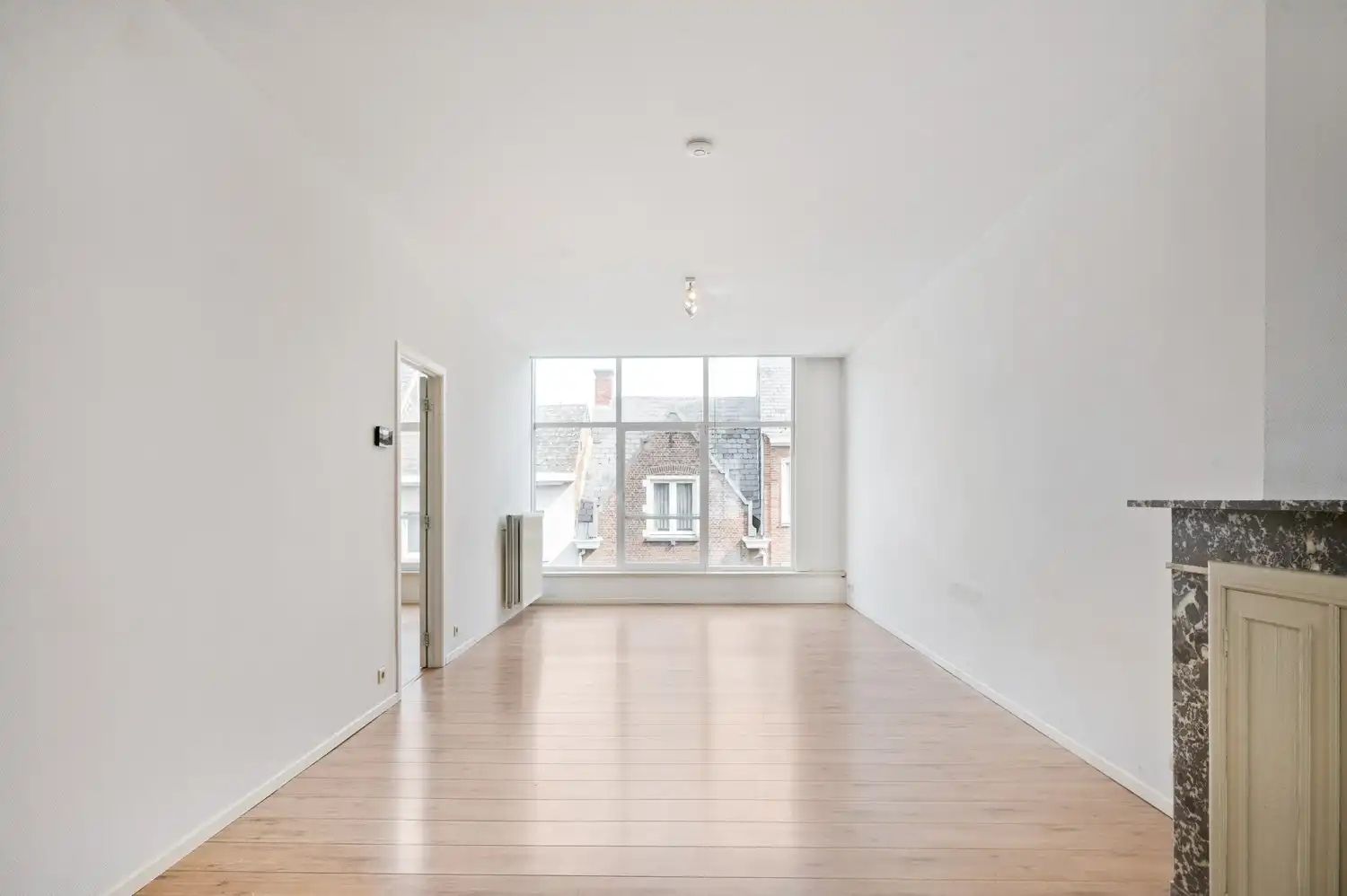 Ruim en lichtrijk appartement met 2 slpkrs en garagebox optioneel in het centrum van Lier foto 4
