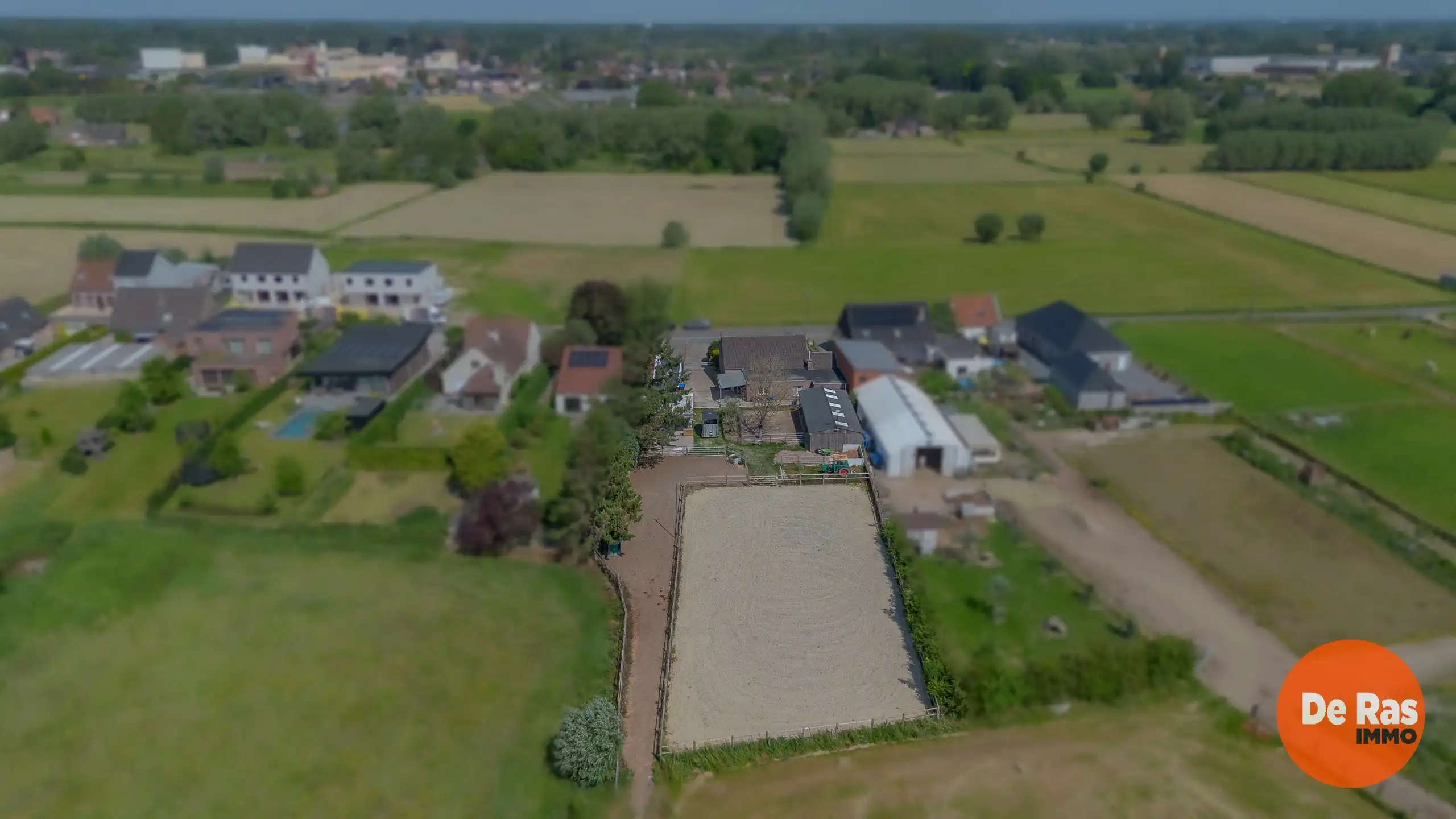 LEBBEKE - Charmante woning met paardenaccommodatie. foto 29