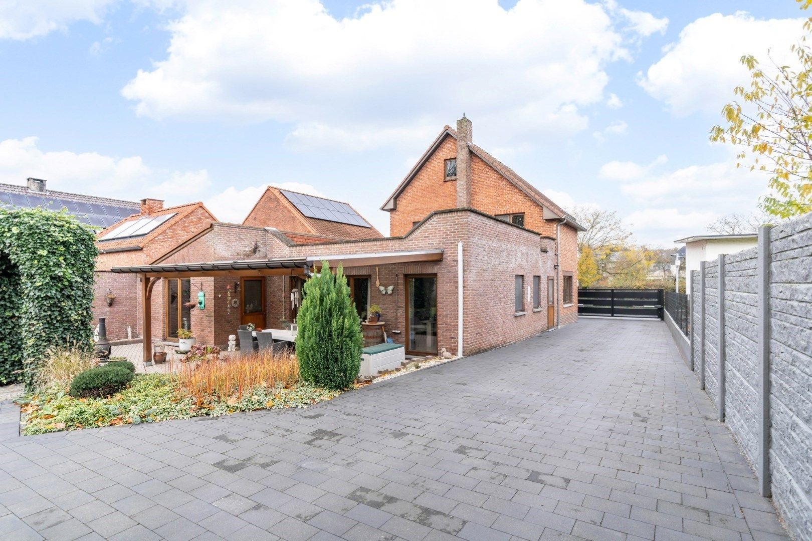 Zeer verzorgde meergezinswoning met prachtige tuin op 31a 40ca - EPC label C ! foto 26