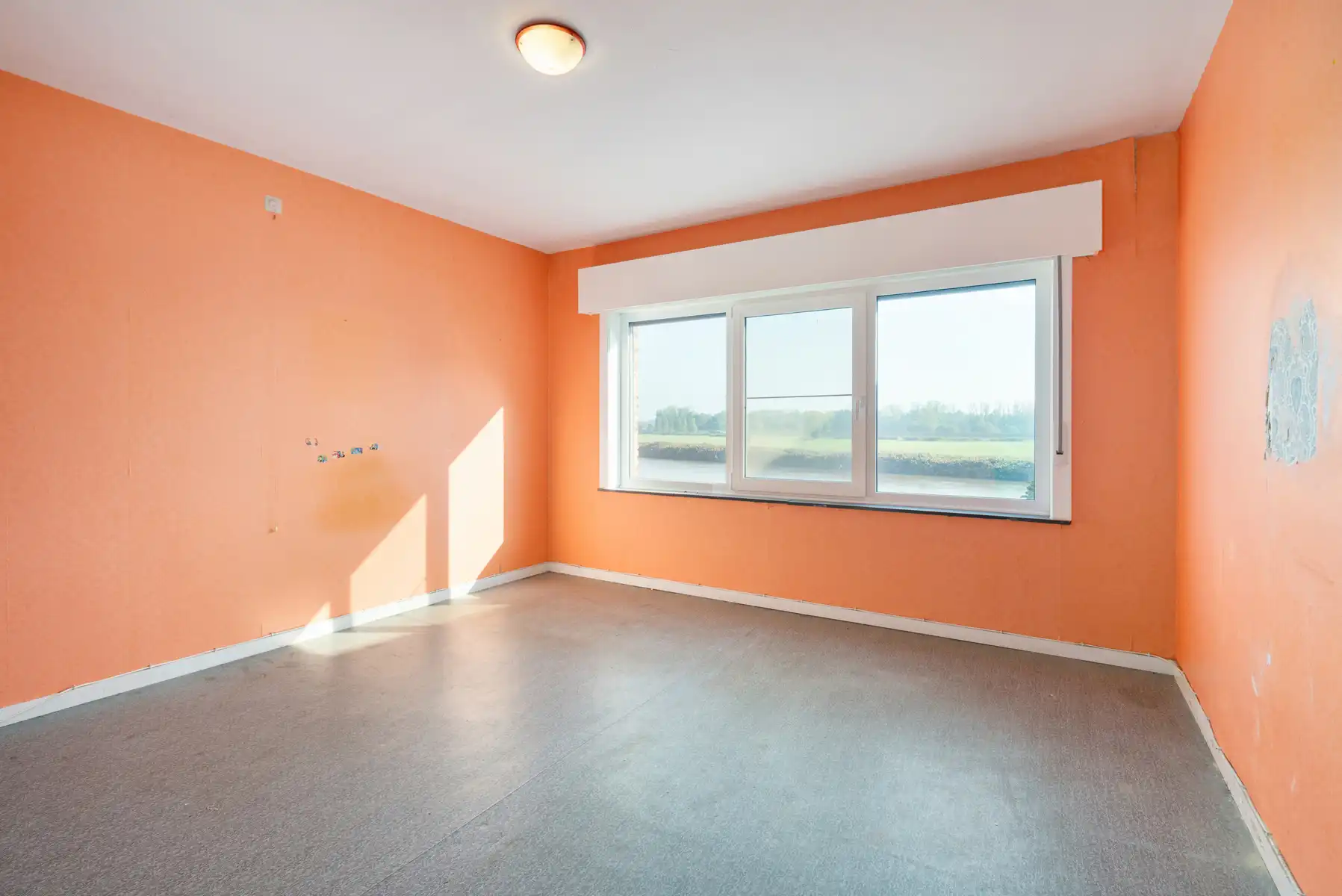 Te renoveren woning aan de scheldepromenade foto 8