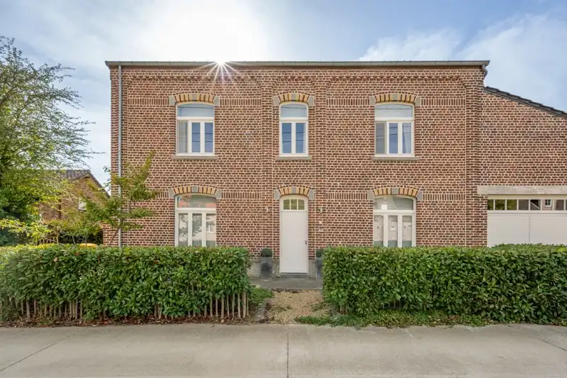 Unieke, energiezuinige herenwoning met karakter op 36are foto 64