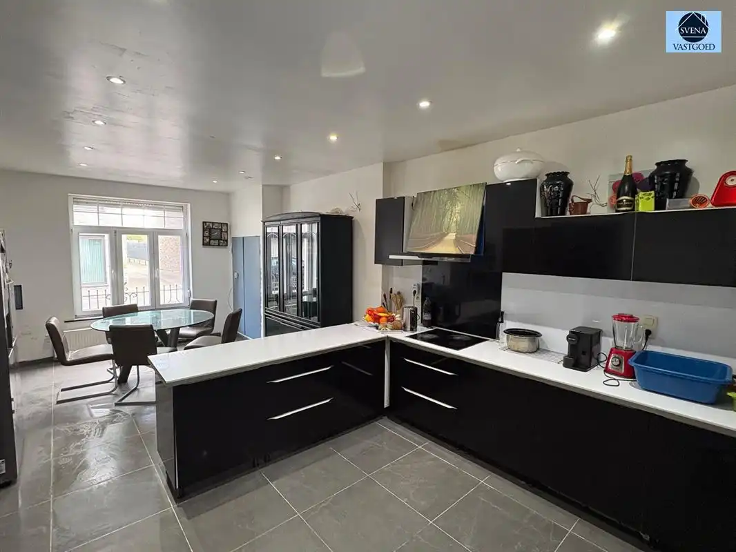 KARAKTERVOLLE WONING IN DE DORPSKERN VAN IDEGEM foto 7