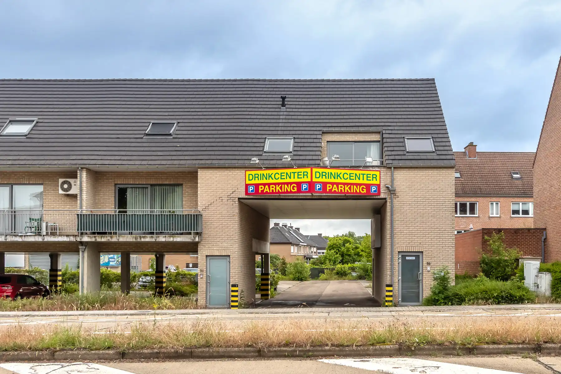 Ruim, triplex appartement met 1 slaapkamer vlakbij centrum foto 26