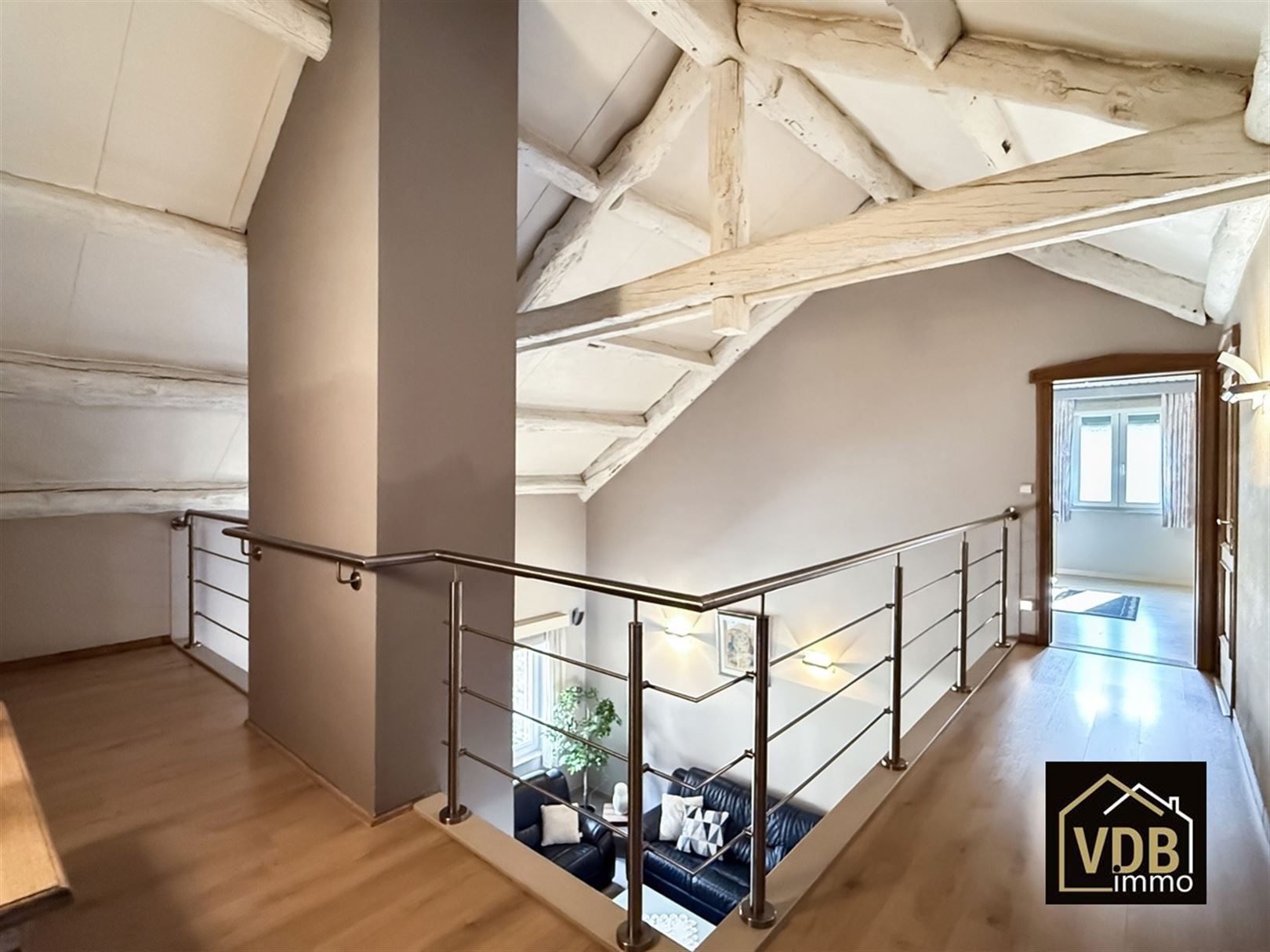Riante woning - open bebouwing - met loods foto 5