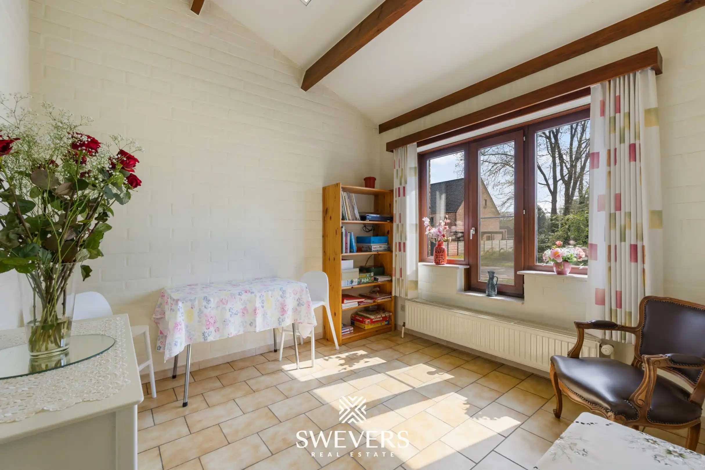 Ruime open bebouwing met praktijkruimte op perceel van 37a 75ca in Beringen foto 13