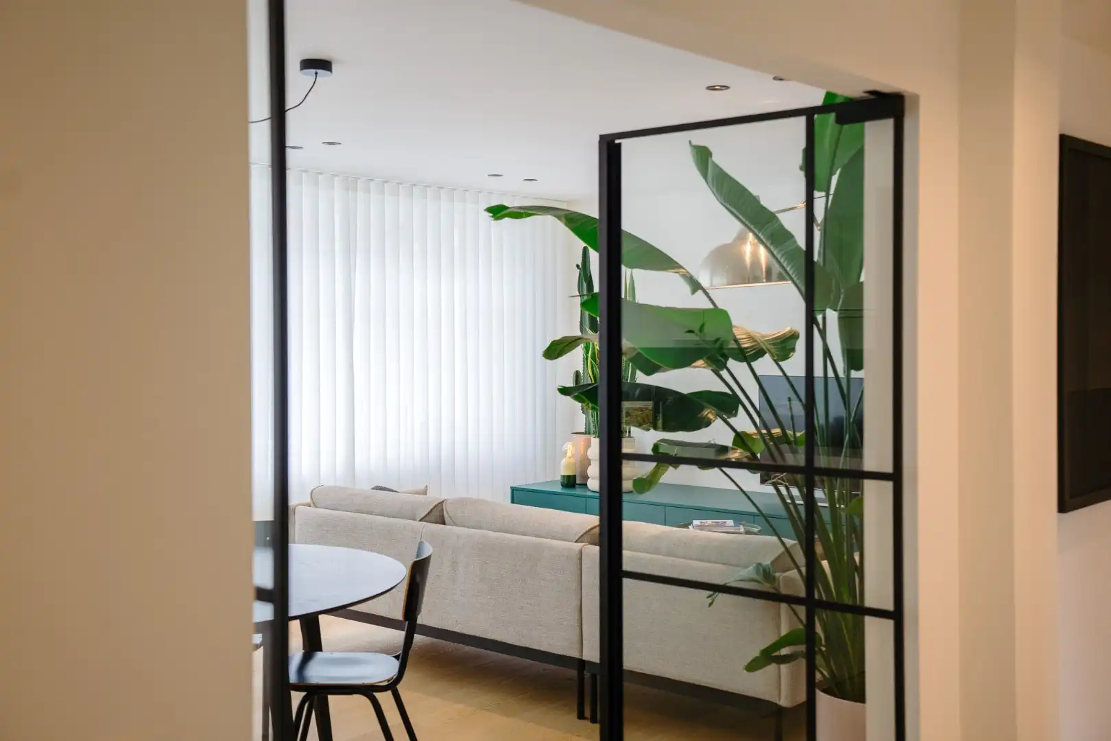 SCHITTEREND VERNIEUWD 3 SLPK APP MET TERRAS OP CENTRALE LIGGING foto 19