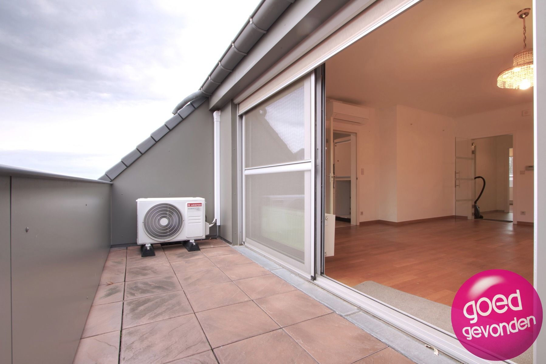 APP - 2 SLK - TERRAS - GARAGEBOX - KELDER - LIFT - CENTRAAL foto 9