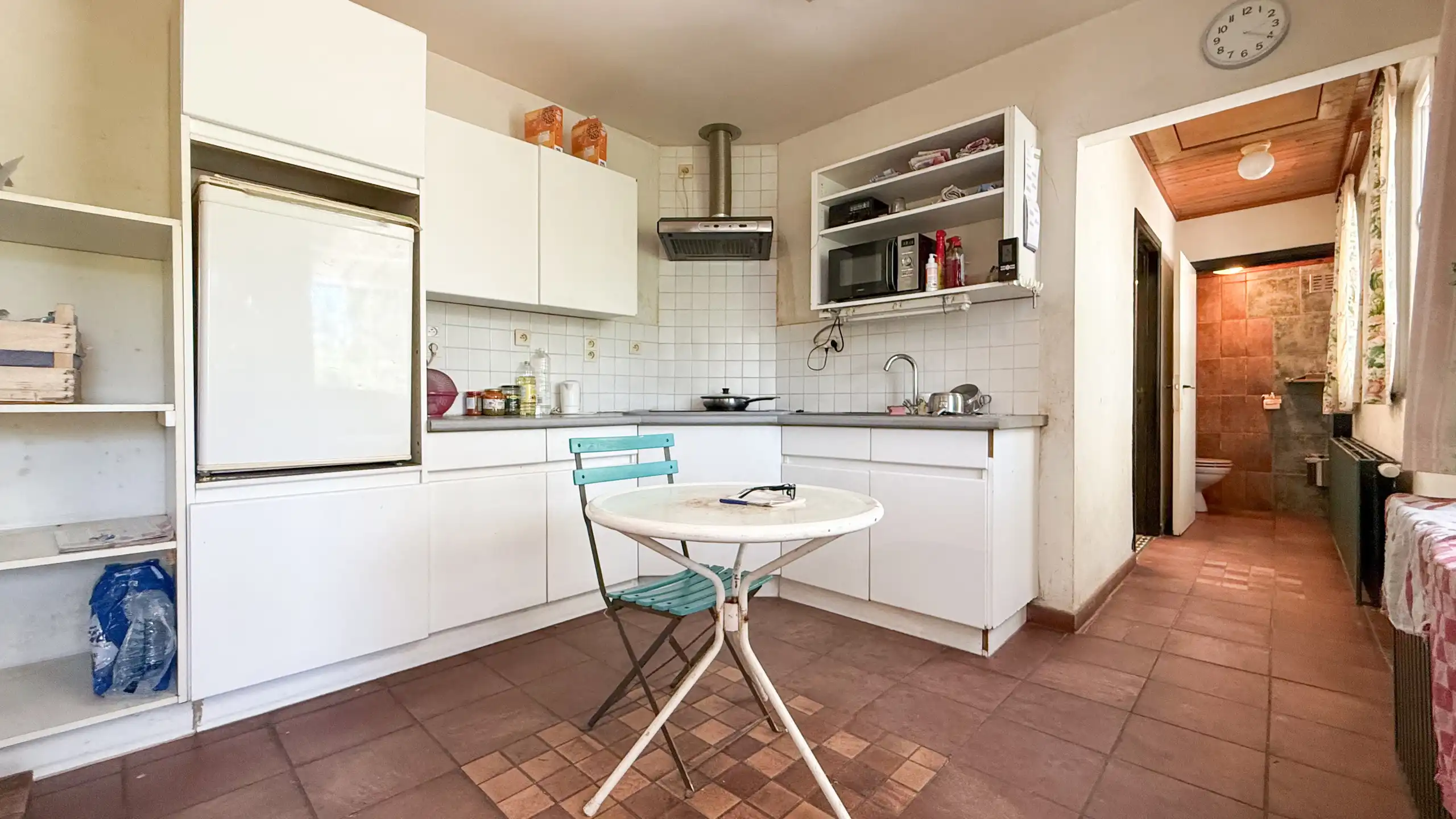 Te renoveren woning met 3 slpkms op ruim perceel van 8a58ca! foto 8