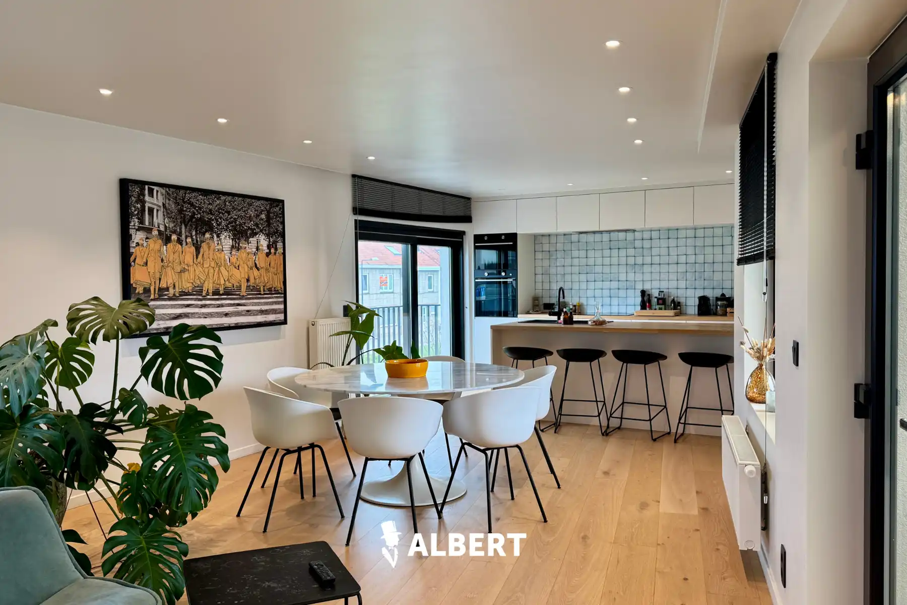 Duplex appartement met 3 slaapkamers en garage foto 4